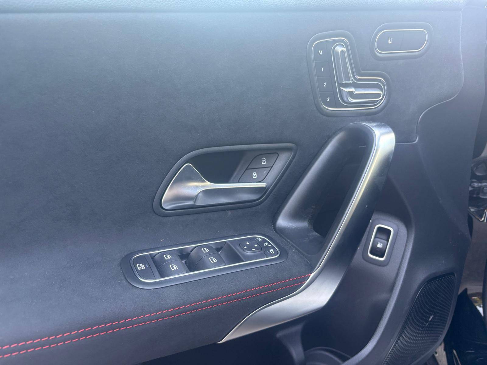 Image Mercedes-Benz CLASSE A 250 e Hybrid EQ Star Edition  