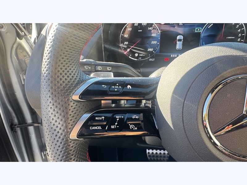 Image Mercedes-Benz GLA 250 e Hybrid EQ AMG Line  