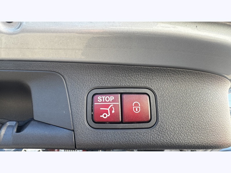 Image Mercedes-Benz GLA 250 e Hybrid EQ AMG Line  